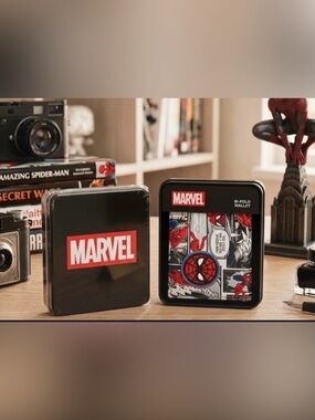 Marvel Black & Red Spider-Man Comic Bifold Wallet